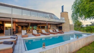 Umganu is a bespoke built, five bedroom suite Lodge, providing accommodation for up to 12 persons in fully air-conditioned luxury.