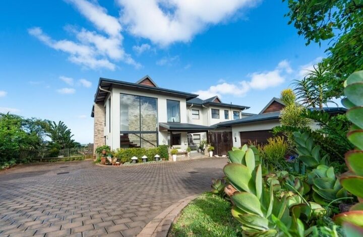 This Exclusive Luxurious House In Ballito Is Selling For R11 950 000!