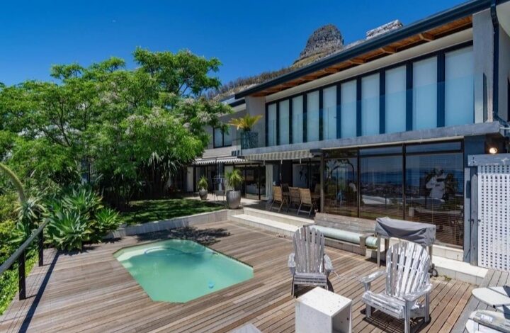 This Home In Fresnaye Cape Town Is Selling For R 19 950 000!