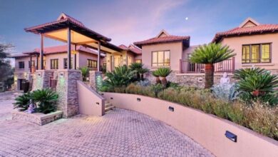 This Contemporary Home In Blair Atholl Golf Estate Is Selling For R16 900 000!