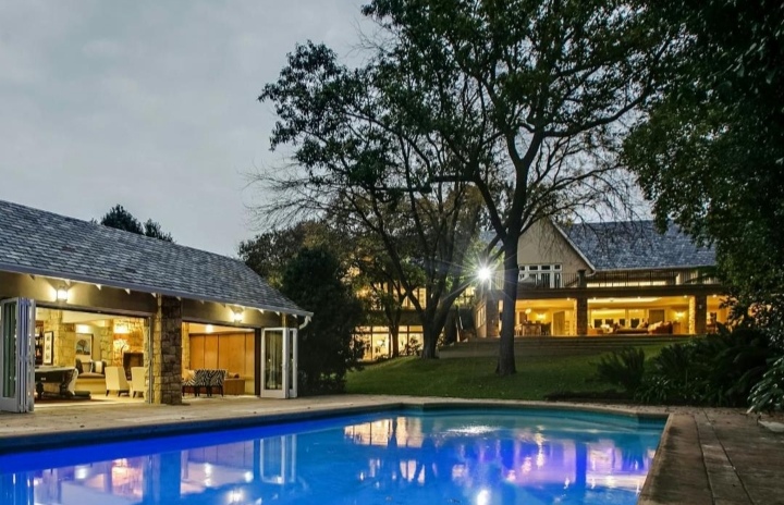 This Luxurious 7 Bedroom House Is Selling For R 45 000 000!
