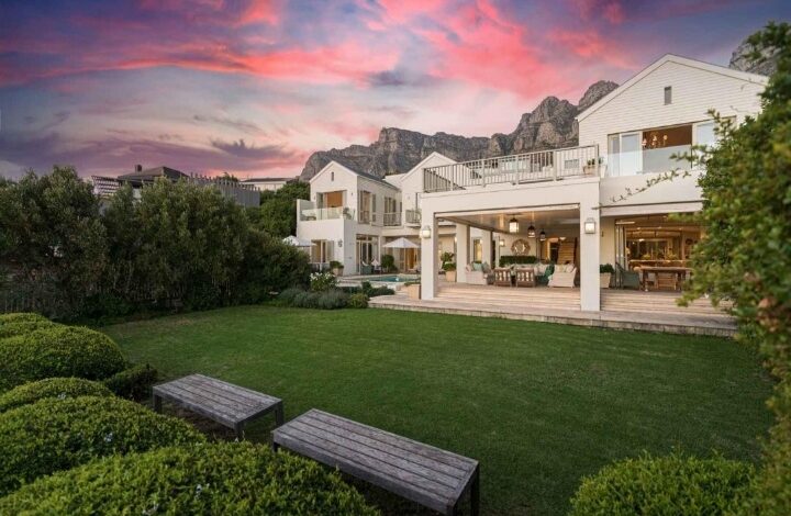 This Home With Luxury & Privacy Is Selling For R26 000 000!