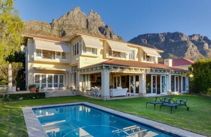 This Stylish Home In Prime Wind-Sheltered Glen Location Is Selling For R 24 995 000!