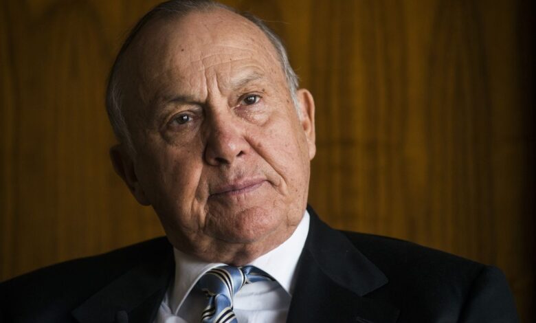 Businesses Owned By Christo Wiese