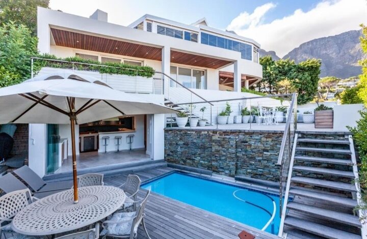 This Home With Exquisite Views In Camps Bay Is Selling For R 14 500 000!