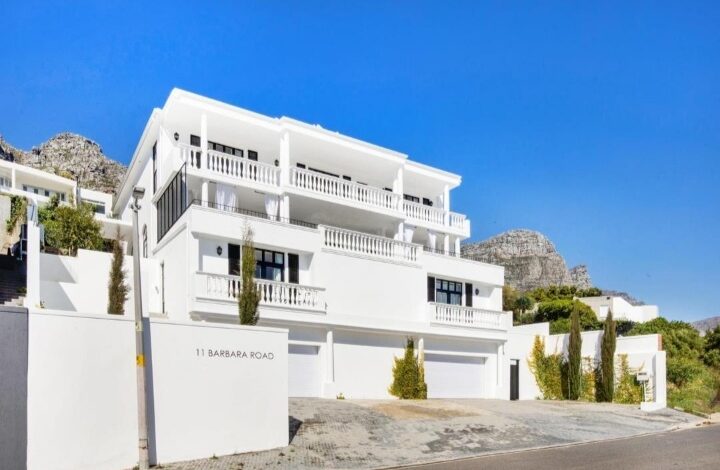 This Brand New Home With Incredible Views Is Selling For R 34 900 000!