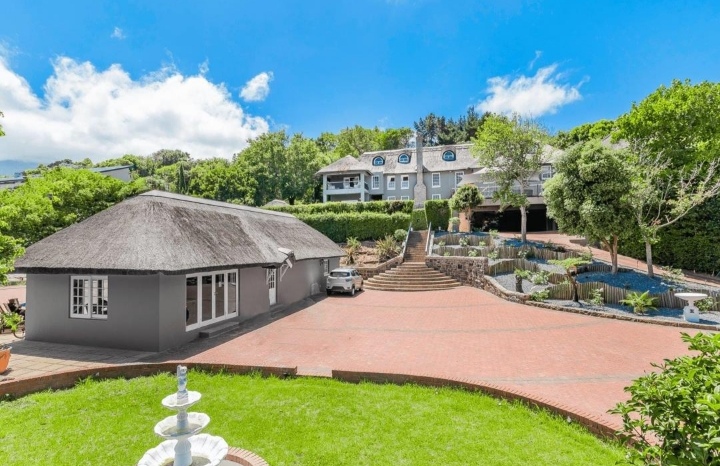 This Baronial Thatch Country Mansion In Prime Location Is Selling For R 24 000 000!