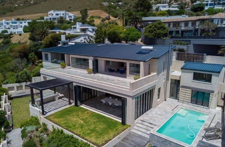 This Contemporary Seaside Villa Of Style Is Selling For R 28 500 000!