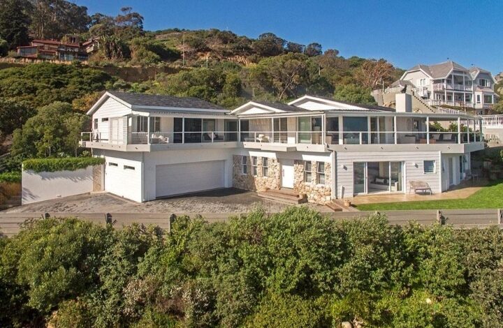 This Elegant Coastal Home Is Selling For R 19 995 000!