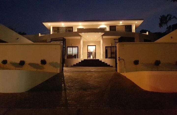 This Stylish Home With Mesmerising City Views Is Selling For R 13 500 000!