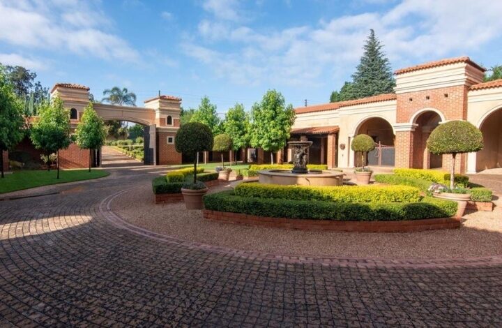 This Neo-Classical Equestrian Haven Is Selling For R 14 900 000!