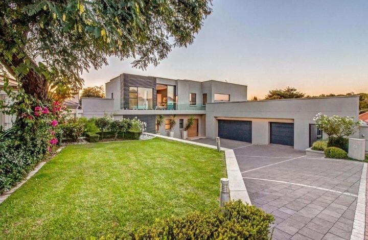 This Understated Modern Luxury Home Is Selling For R18 000 000!