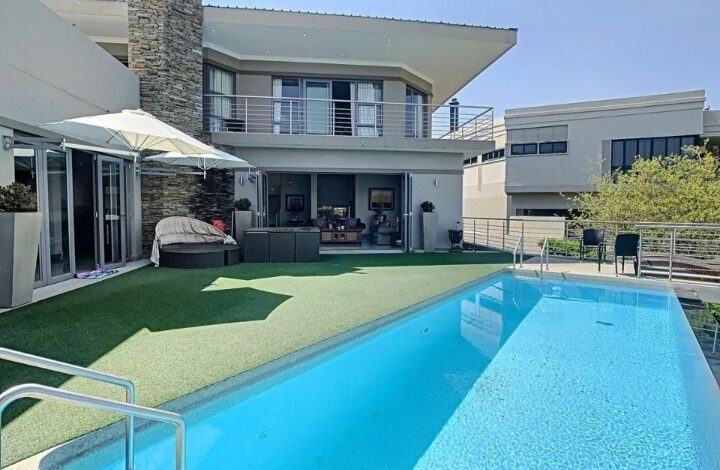 This Home With Incredible Views In Silver Lakes Game Reserve Is Selling For R11 500 000!