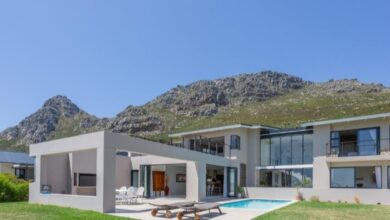 This Home With Incredible Views In Stonehurst Mountain Estate Is Selling For R 10 950 000!