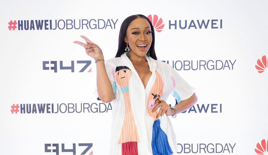 Thando Thabethe gives back