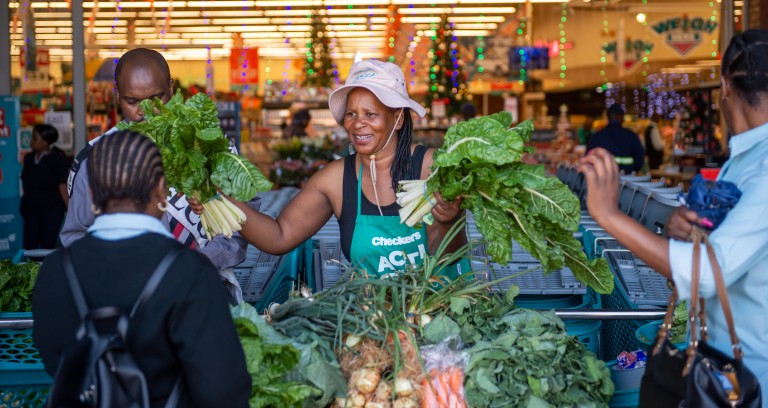 Community Food Gardens Sell Their Fresh Harvest At Shoprite And Checkers’ Market Day