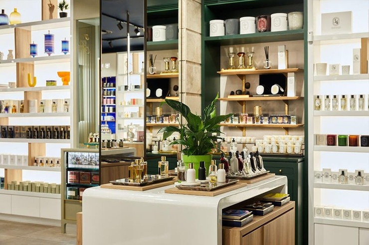 Skins Cosmetics Launches A World Of Artisan Beauty At Hyde Park Corner ...