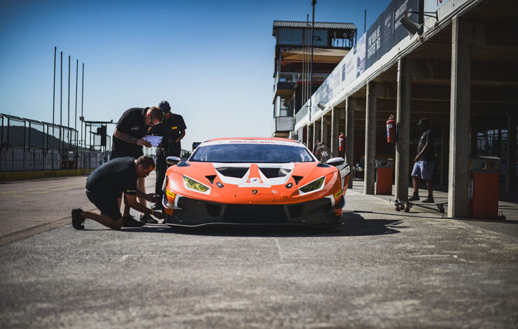 Dunlop Partners With Extreme SuperCars For The 2024 Racing Season